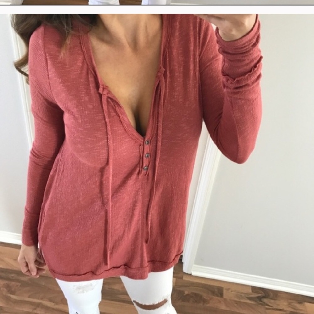 Reposh Rose Henley - Picture 3 of 3